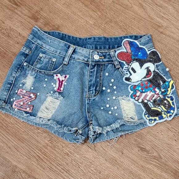 Best Collection Pants - Best Collection Mickey Mouse Applique Distressed Shorts Size 30 NWT